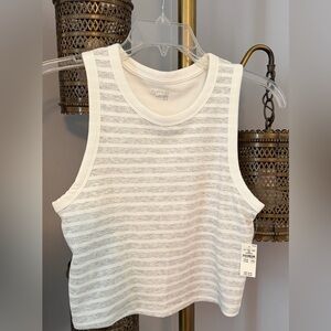 NWT, OFFLINE By Aerie Thumbs Up Heavyweight Cropped Tank Top, Built in Bra